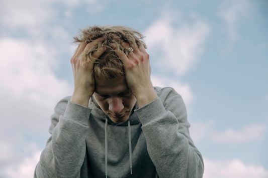Předávkování THC: příčiny, příznaky a první pomoc